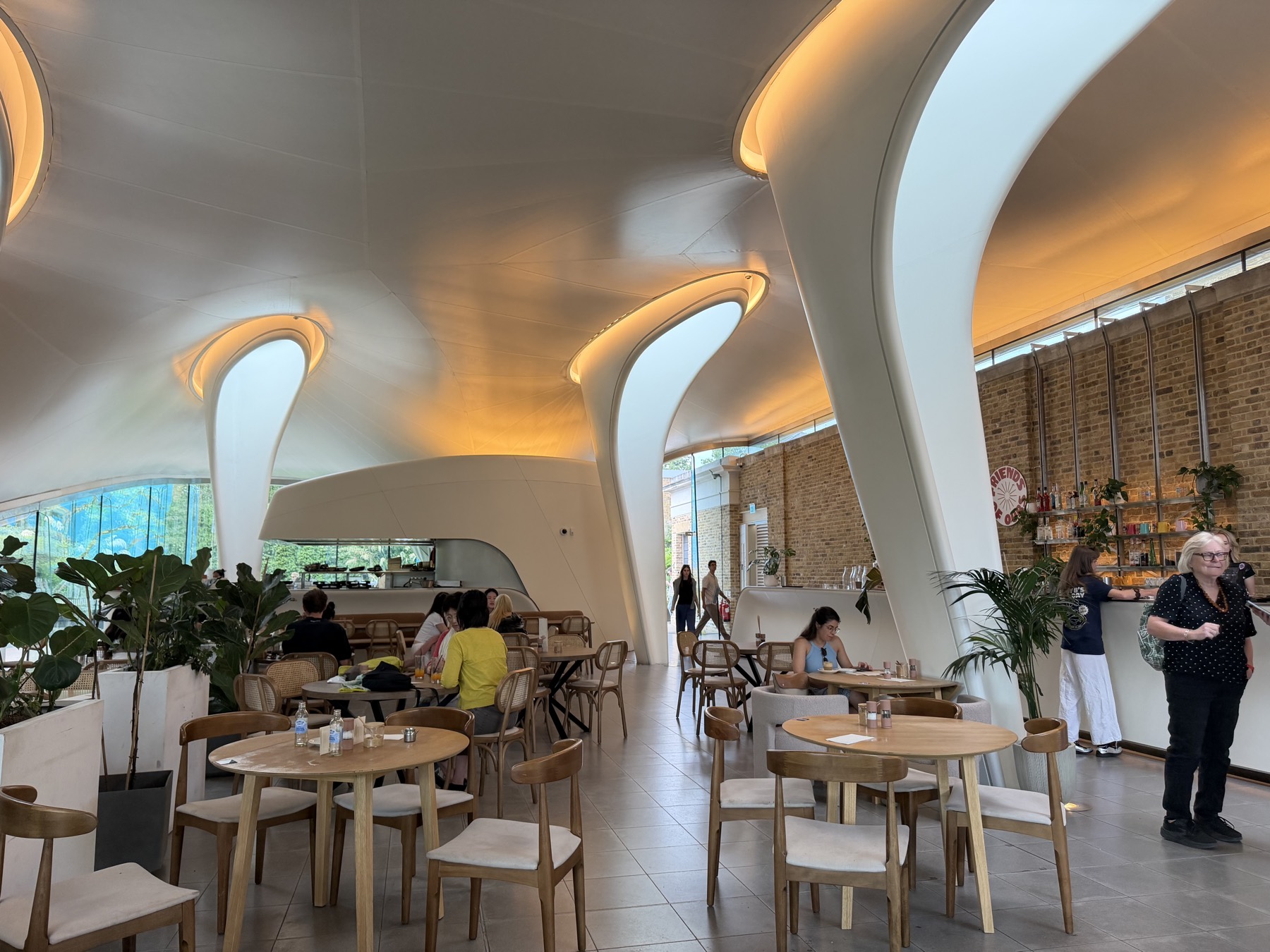 Serpentine Bar & Kitchen